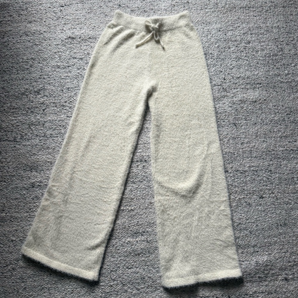 Pink Robin Cozy Cream Knit Lounge Pants size XS